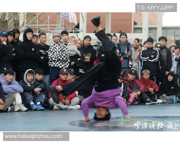 全国街舞大赛点评重庆攀岩队展现卓越团队协作精神与默契配合