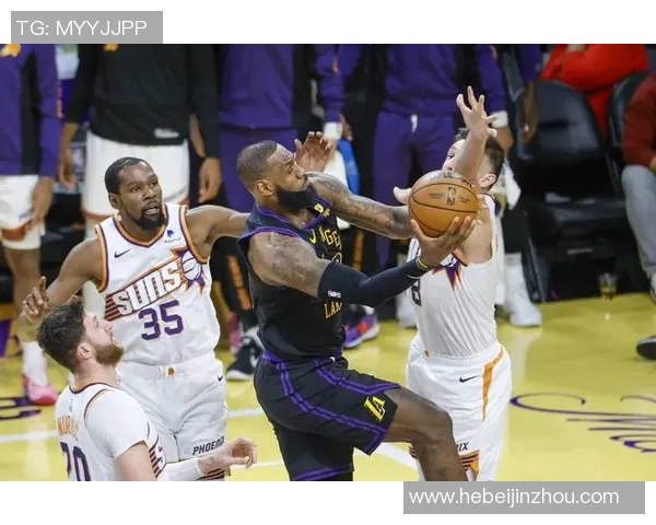 2009年湖人与太阳的经典对决回顾与精彩瞬间分析 2009年湖人与太阳的经典对决回顾与精彩瞬间分析