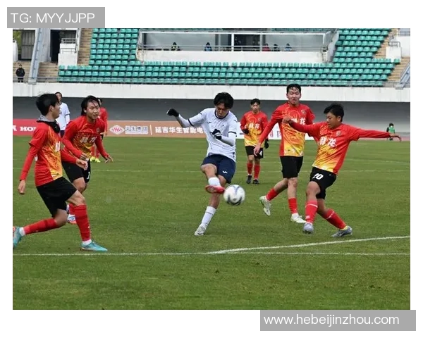 2013年中国足球队与伊拉克队精彩对决回顾与分析 2013年中国足球队与伊拉克队精彩对决回顾与分析