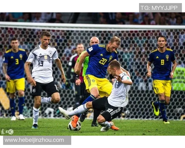 2012年欧洲足球预选赛瑞典对阵荷兰精彩对决回顾与分析 2012年欧洲足球预选赛瑞典对阵荷兰精彩对决回顾与分析