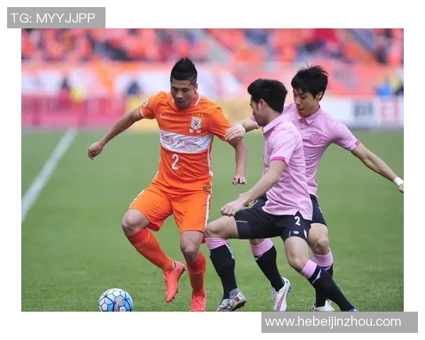 2016年鲁能泰山对阵武里南联队的精彩较量回顾与分析